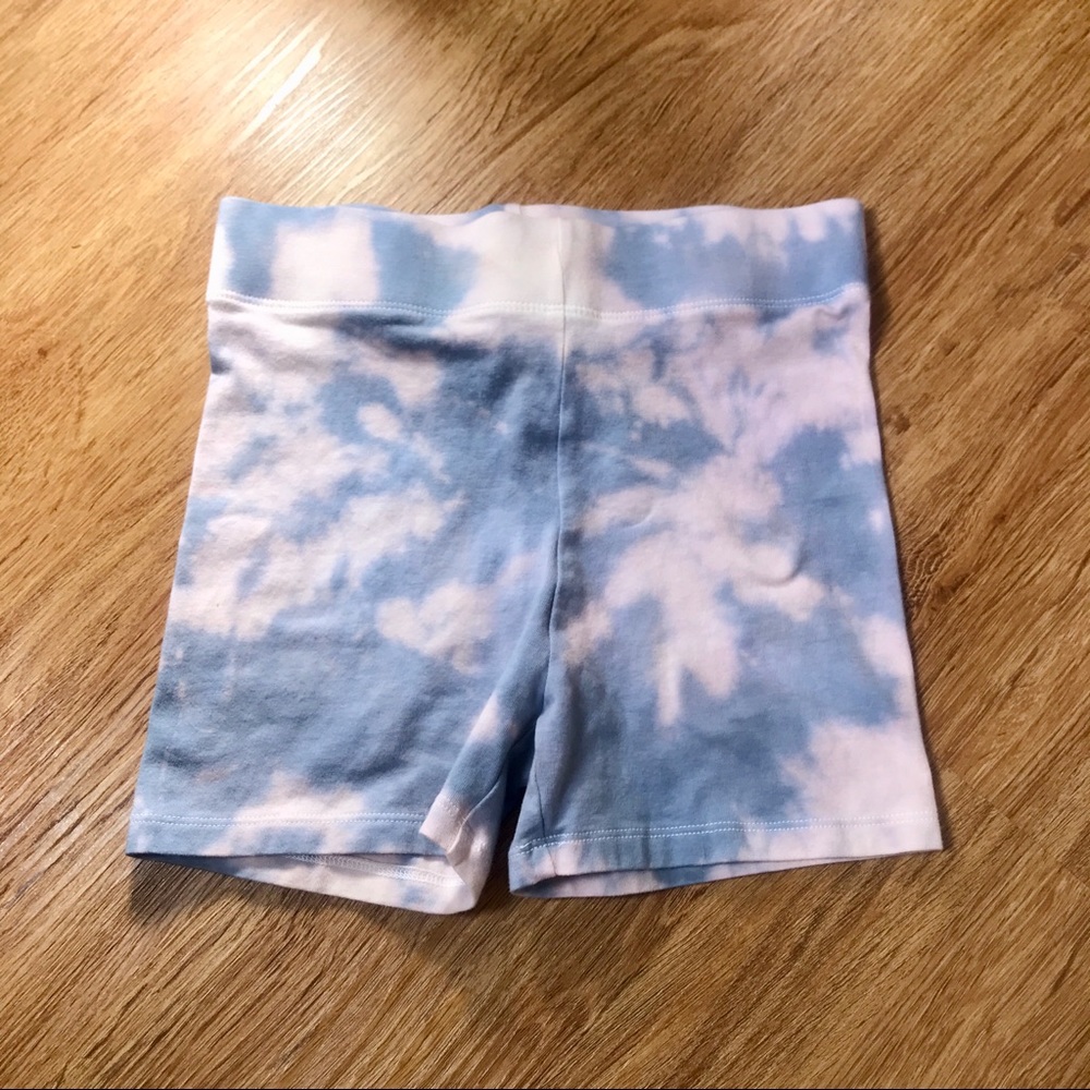 ❌ SOLD ❌ Reverse Tie Dye Biker Shorts
